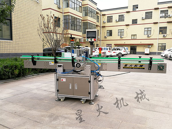 全自动贴标机输送带在使用中如何保养？(图1)