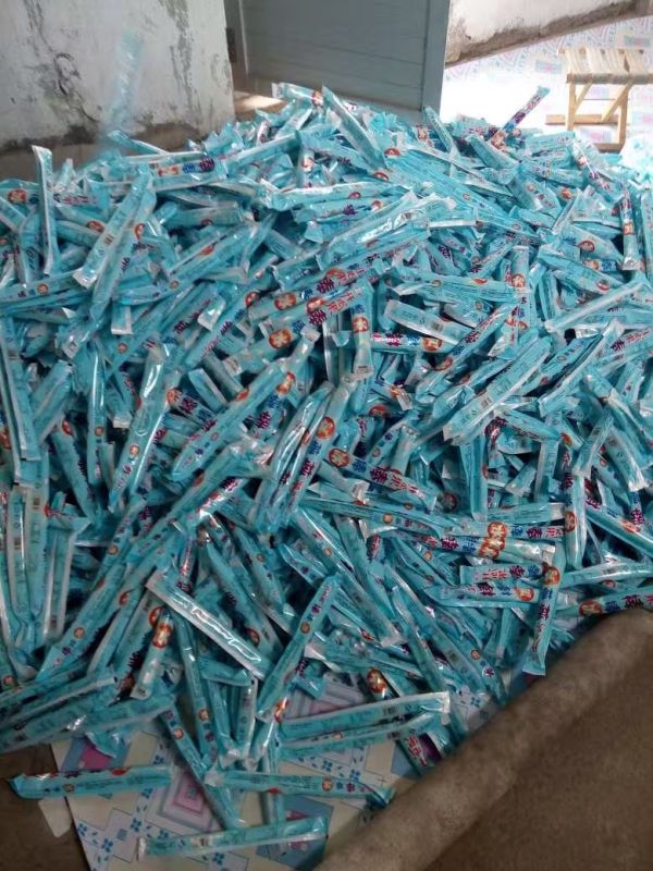 夏日火爆设备来袭,棒棒冰自动包装机(图3)
