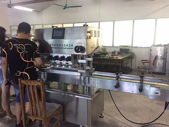 星格全自动果酱灌装生产线装配中,准备发走(图3)